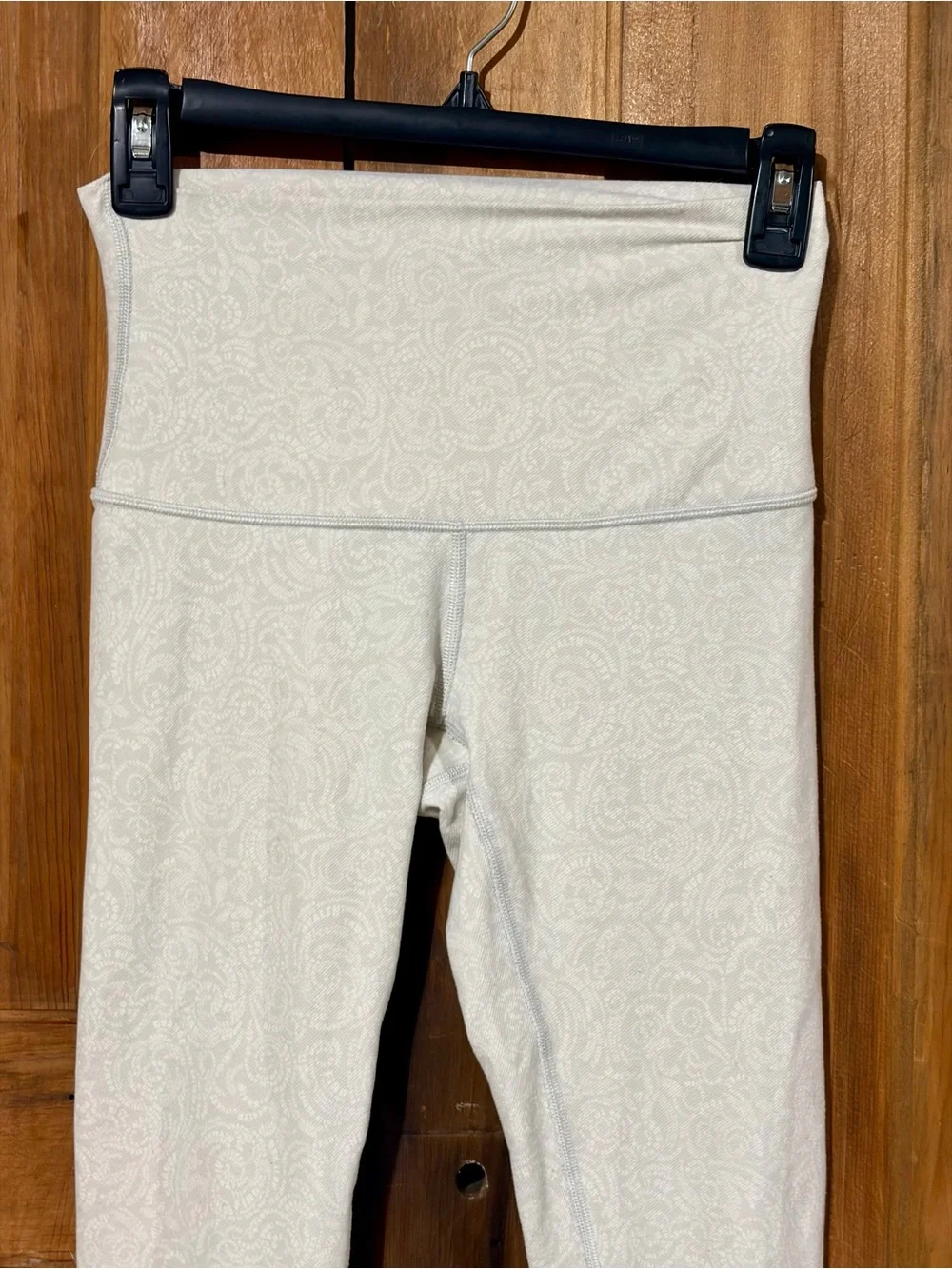Lululemon – Wunder Under HR Crop Leggings 21 Foli Manifesto White Nimbus – Sz. 6